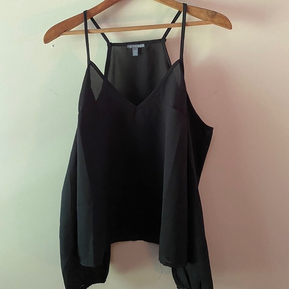 Charlotte Russe Tops - 🍉 3/$20 Cold Shoulder Top